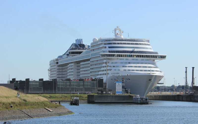 Cruise Port IJmuiden